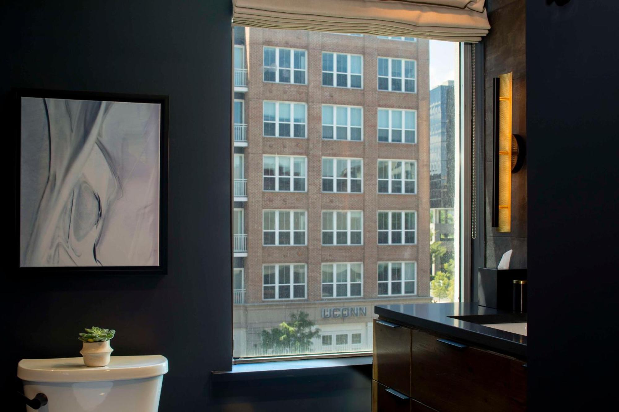 Hotel The Lloyd Stamford, Tapestry Collection By Hilton Exterior foto